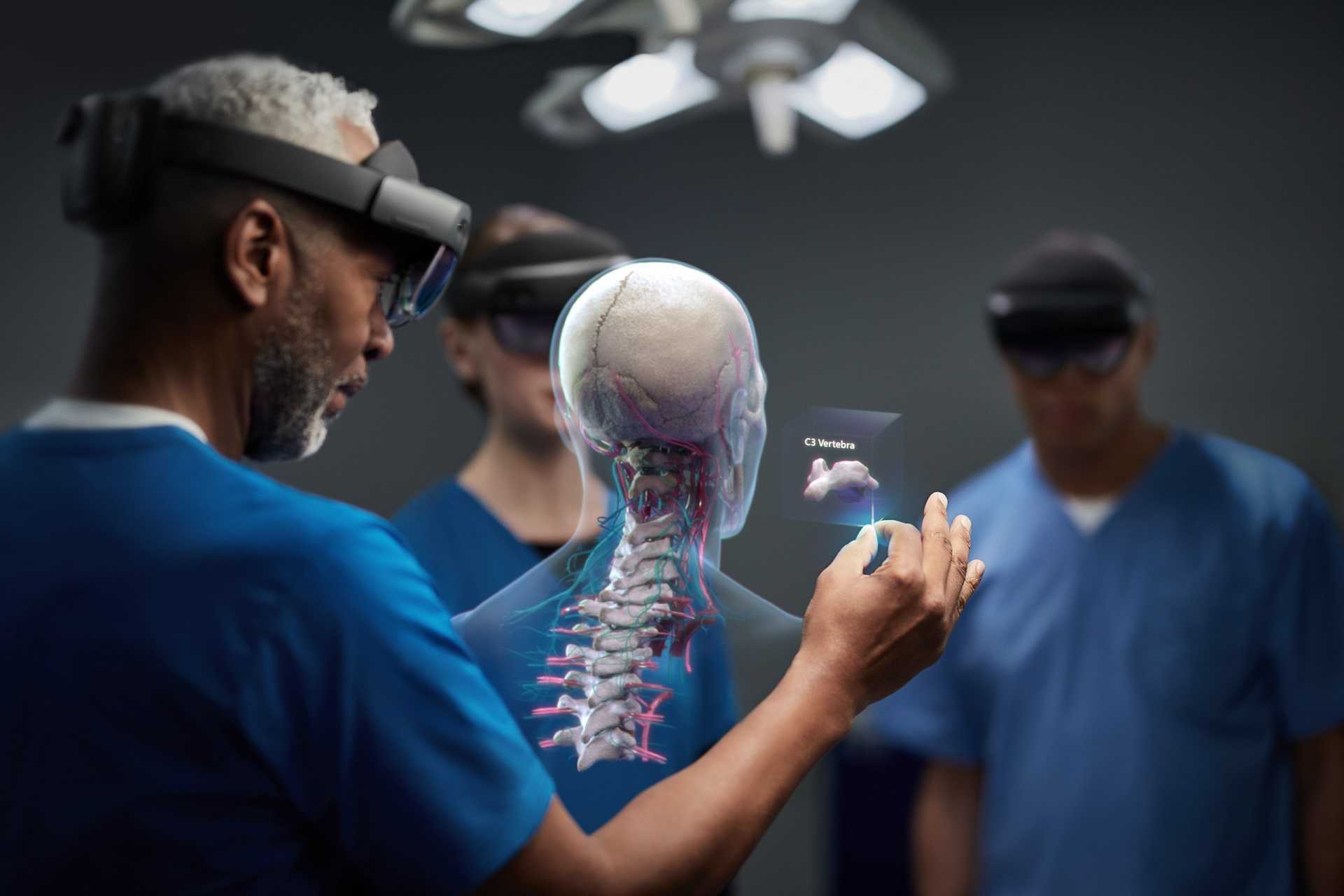 Les Hololens 2 se faufilent dans 13 salles d'opération à travers le monde 1 Les Hololens 2 se faufilent dans 13 salles d'opération à travers le monde