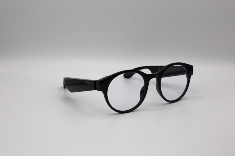 Razer Anzu dans le test: des lunettes de soleil intelligentes avec audio 5 Ça y est - les lunettes intelligentes de Razer.