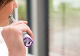 Brosses à dents électriques: laquelle me convient le mieux?