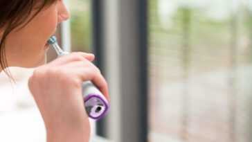 Brosses à dents électriques: laquelle me convient le mieux?