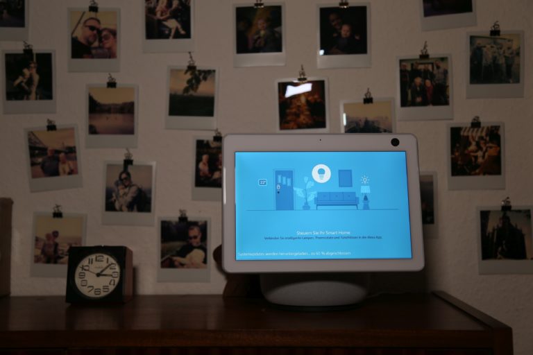 Echo Show 10 (3e génération) dans le test: étrange mélange de tablette et de haut-parleur intelligent 7 Au début, vous devez vous attendre à une mise à jour.