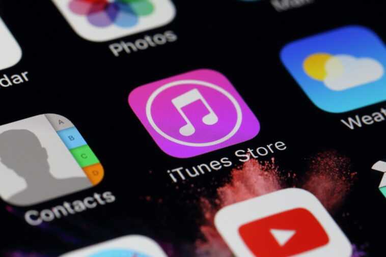 Apple est poursuivi pour avoir suggéré aux clients d'acheter des émissions de télévision et des films 1 Apple is being sued for suggesting customers can