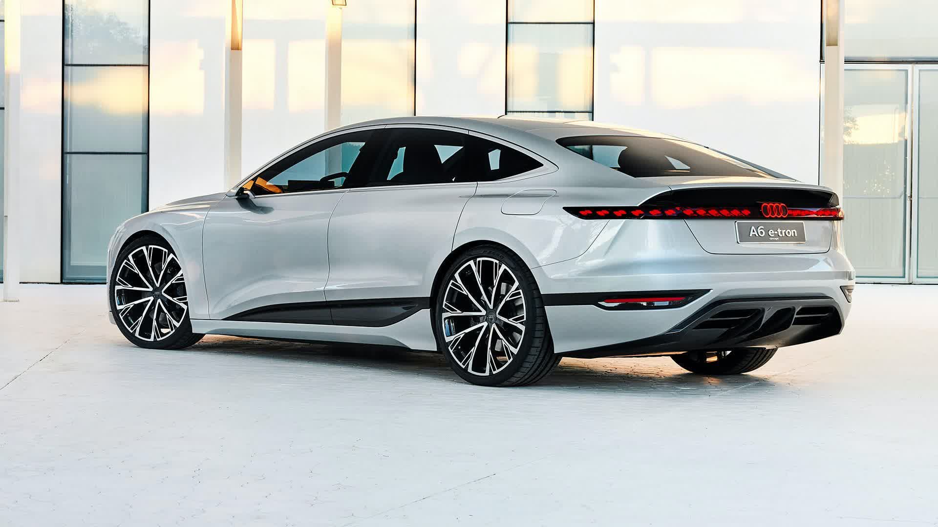 Le concept Audi A6 e-tron peut projeter des jeux vidéo avec ses phares 2 Le concept Audi A6 e tron peut projeter des jeux video