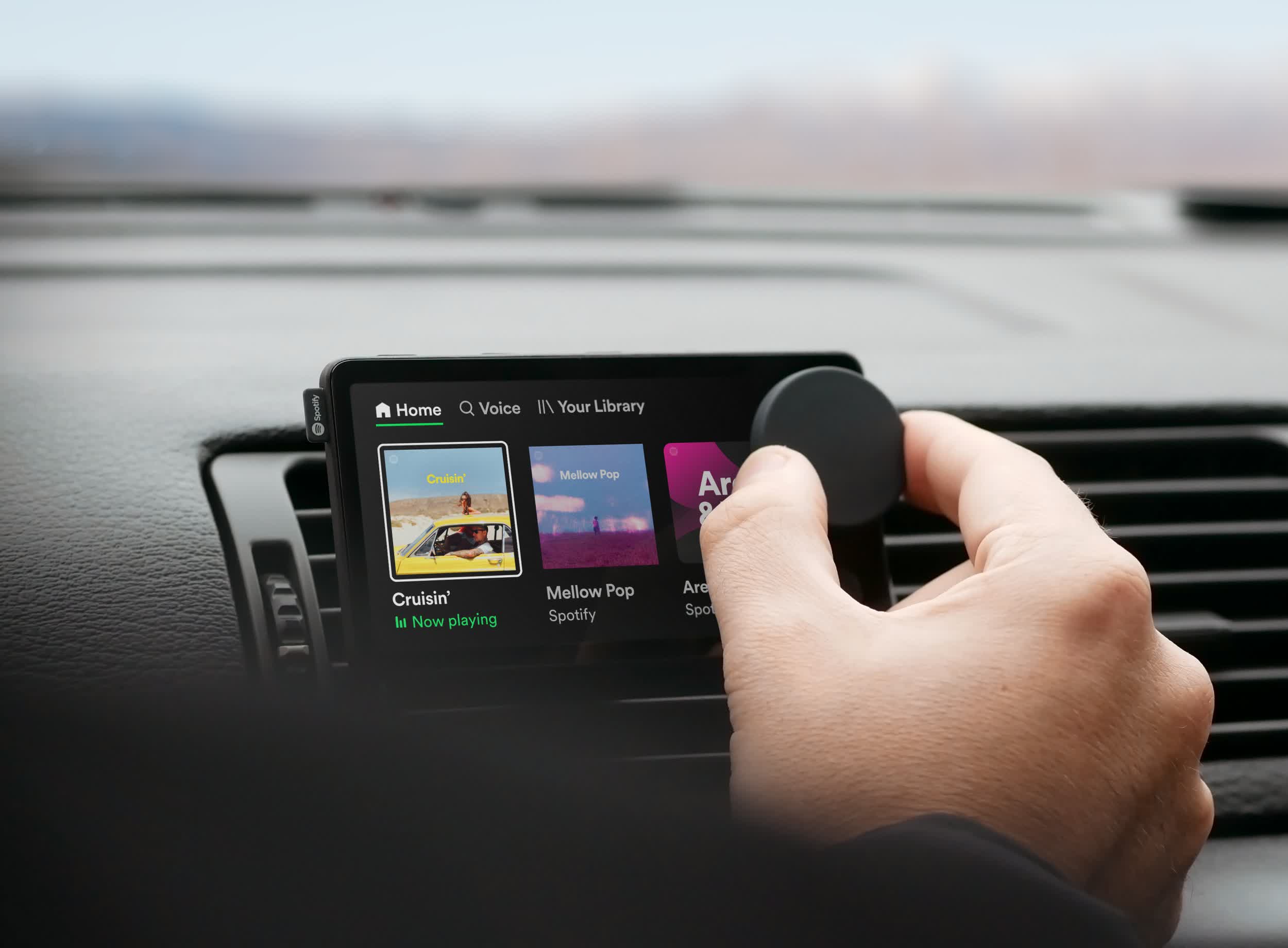 Le système d'infodivertissement embarqué de Spotify pour les véhicules plus anciens obtient un lancement limité aux États-Unis 2 Le systeme dinfodivertissement embarque de Spotify pour les vehicules plus