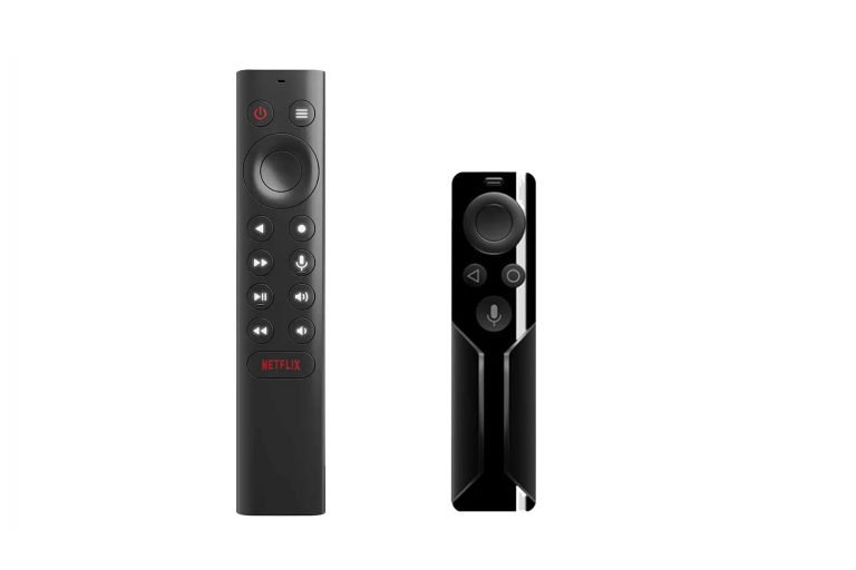 Télécommandes en comparaison d'images: où est la simplicité? 10 La nouvelle télécommande (à gauche) est plus grande et comporte plus de boutons. Cela profite à l'opérateur. Image: Daniel Wendorf, avec du matériel de Nvidia