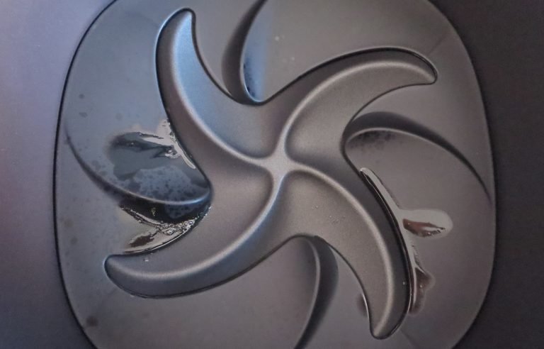 Une friteuse à air chaud peut-elle remplacer le four? 5 Tourbillon d'air et séparateur de graisse de la friteuse à air chaud Philips Airfryer XXL