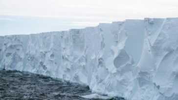 Le plus grand iceberg du monde vient de se rompre en Antarctique: il est aussi grand que Molise