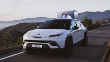 La nouvelle popemobile sera électrique: le tournant vert du Pape 28 La nouvelle popemobile sera électrique: le tournant vert du Pape
