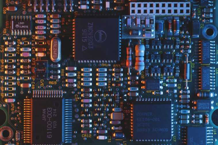 Les fabricants de puces ont commencé à augmenter leurs prix en raison du stockage mondial des puces 1 Chip manufacturers have started to increase prices due to the global chip storage