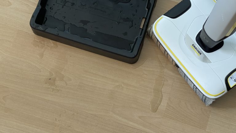 1621953552 50 Karcher FC7 Cordless dans le test Meister Proper