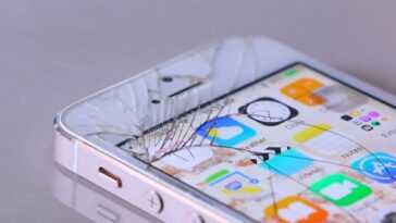 Secrecy at Apple may be over as employees uncover workplace issues