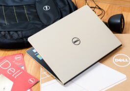 Dell Teste La Recharge Sans Fil Inversée Sur Les Ordinateurs