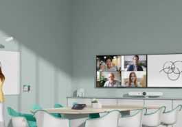 Logitech Scribe est une caméra de tableau blanc alimentée par IA à 1200 $ pour les espaces de travail hybrides