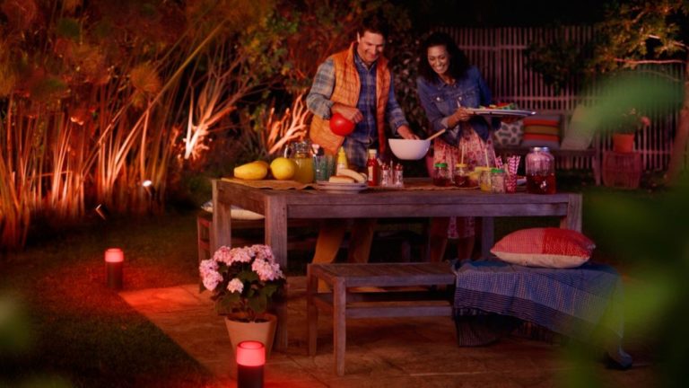 Planifier un éclairage de jardin intelligent: c'est ainsi que vous apportez la lumière dans l'obscurité 2 La lumière dans le jardin est belle - un éclairage de jardin intelligent peut être une réelle valeur ajoutée. (Photo: Signifier)