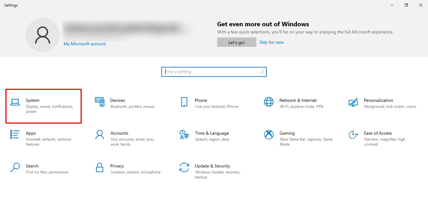 Cómo usar y configurar el Centro de actividades en Windows 10 7 Captura de pantalla de la pestaña Sistema en la configuración de Windows 10