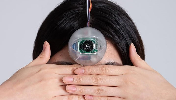 El diseñador ha creado un ojo robótico