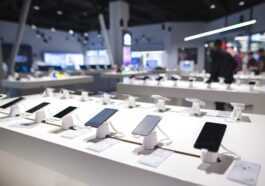 Worldwide smartphone sales grew 26 percent in the first quarter of 2021, but comparisons to 2020 aren