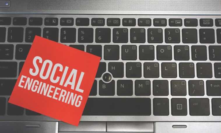 Le coût de la brèche de données EA : 10 $ et un peu d'ingénierie sociale 1 The cost of the EA data brech: $10 and a bit of social engineering