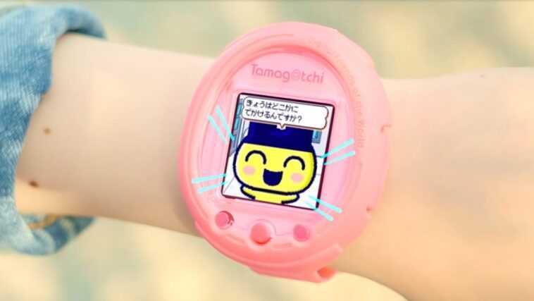 Le Tamagotchi est de retour : cette fois il se porte au poignet et compte les pas 1 Le Tamagotchi est de retour : cette fois il se porte au poignet et compte les pas