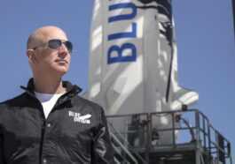Petitions demanding Jeff Bezos not be allowed back to Earth gain almost 100,000 signatures