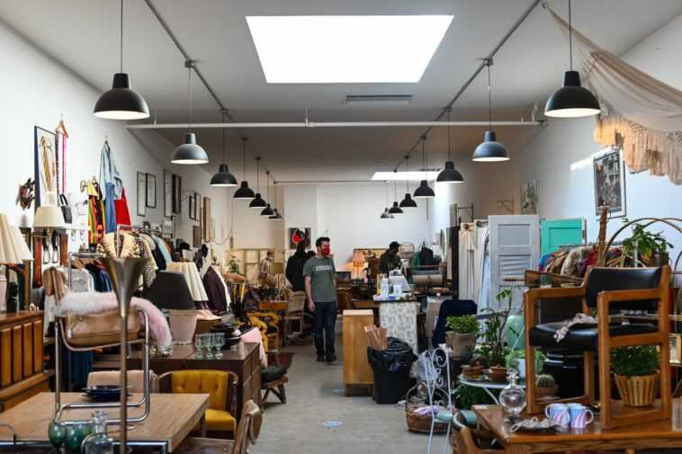 Etsy acquiert Depop pour 1,6 milliard de dollars, doublant ainsi sa mise dans l'arène de la mode électronique 1 Etsy acquires Depop for $1.6 billion, doubling their ante in the e-fashion arena