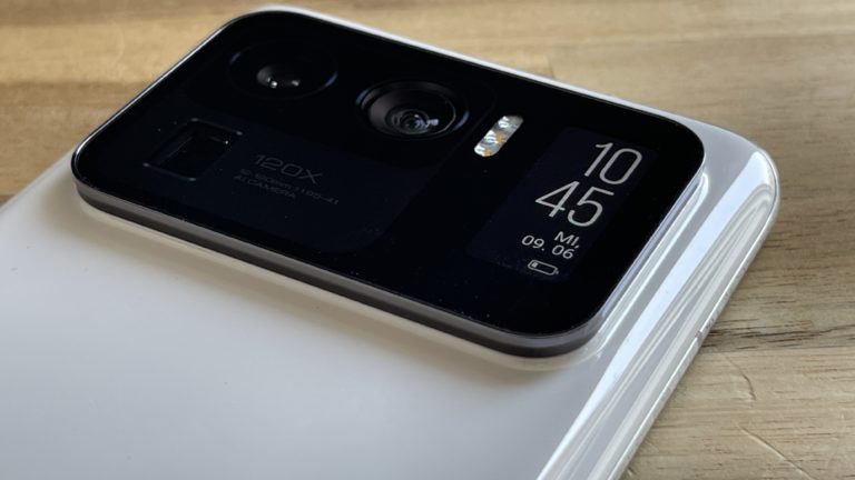 Mi 11 Ultra vs Find X3 Pro vs iPhone 12 Pro Max : la comparaison ultime 2 Xiaomi Mi 11 Ultra deuxième écran