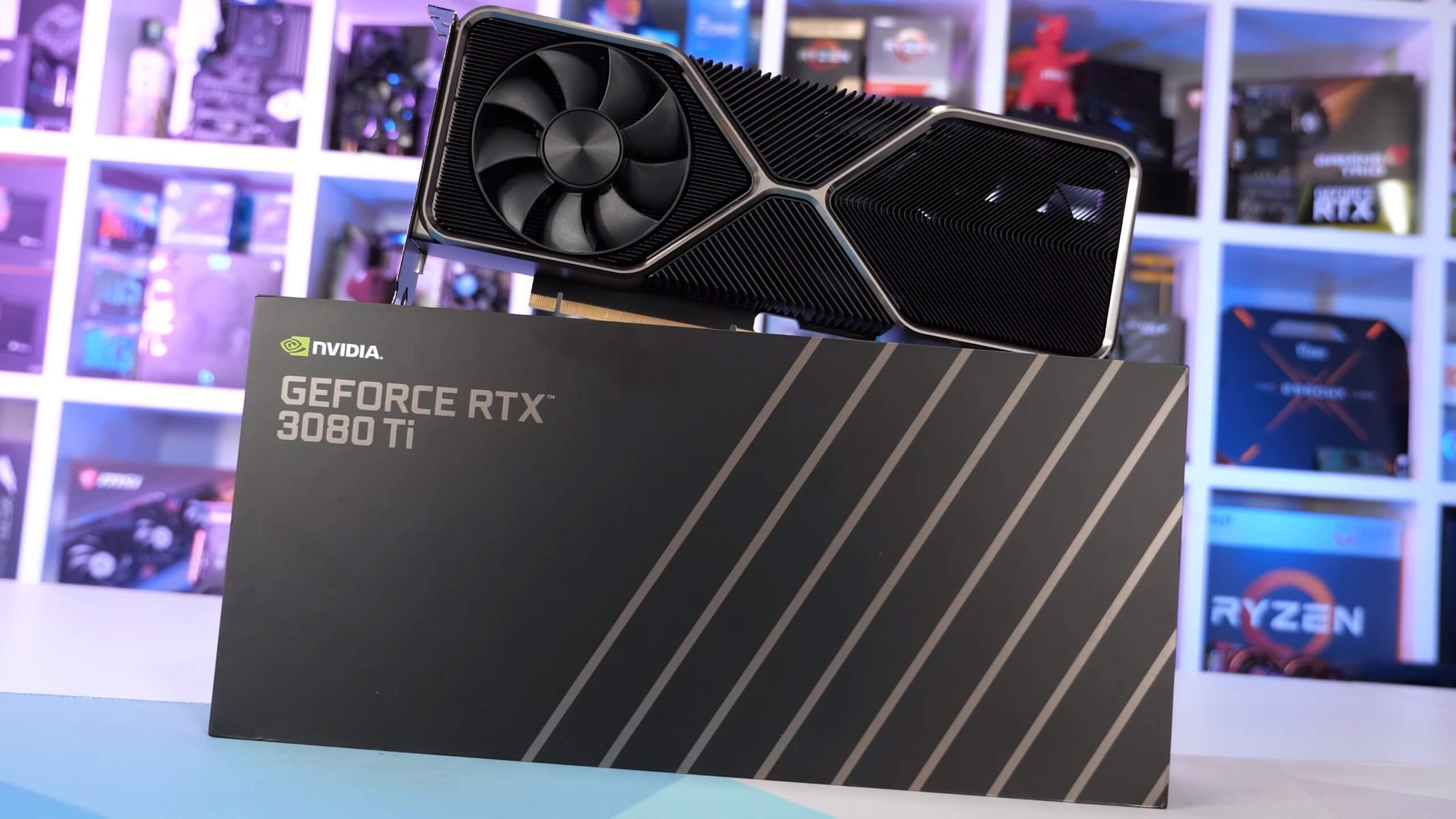 Regardez ceci: écrasements et files d'attente alors que les joueurs ont du mal à saisir de nouvelles cartes Nvidia RTX 2 Regardez ceci ecrasements et files dattente alors que les joueurs