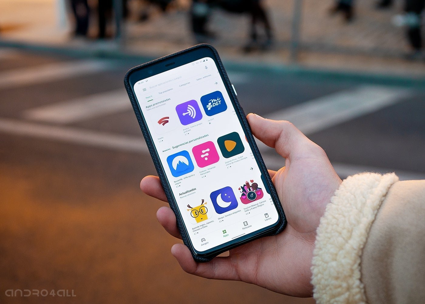 Correcciones de seguridad de Android: qué es, cómo comprobar cuál tiene tu móvil y cómo actualizar al último 4 Google Play Store, aplicaciones y juegos