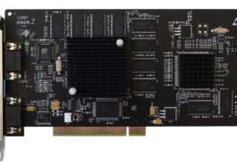 Cette carte graphique rétro comprend un Voodoo 3 et un GPU PowerVR sur une seule carte 68 This retro graphics cards features a Voodoo 3 and a PowerVR GPU on a single card
