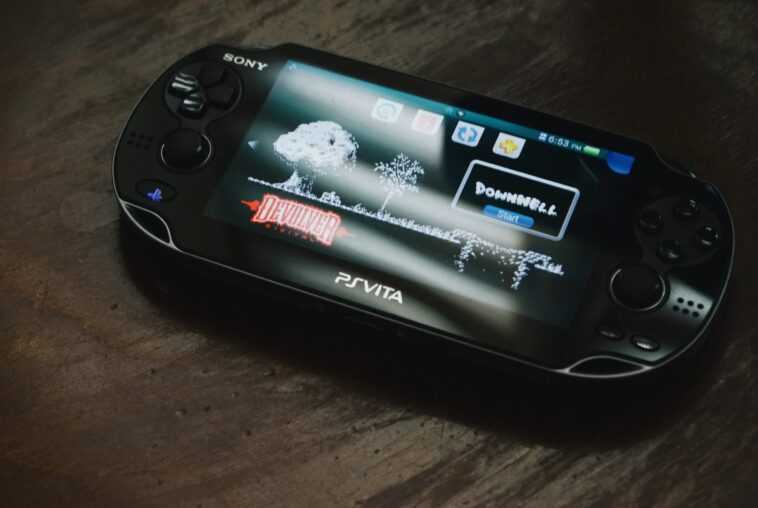 Le magasin PSP est officiellement fermé, mais les utilisateurs peuvent toujours acheter des jeux via les magasins PS3 et Vita 1 The PSP store is officially closed, but users can still buy games through PS3 and Vita stores