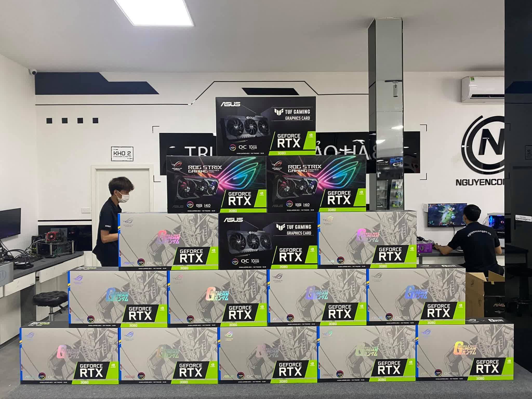 Les cartes RTX 3080 Gundam en édition limitée sont vendues dans des plates-formes minières pré-construites 2 Les cartes RTX 3080 Gundam en edition limitee sont vendues