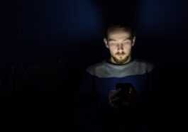 Regarder TikTok avant de se coucher peut affecter vos rêves