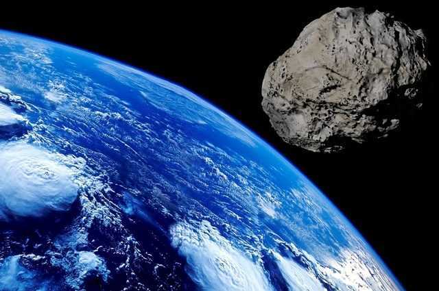 Un astéroïde plus gros que la pyramide de Gizeh touchera la Terre ce week-end 1 Un Astéroïde Plus Gros Que La Pyramide De Gizeh Touchera