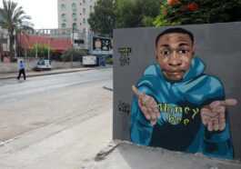 Khaby Lame Est Devenu Une œuvre D'art De Rue à