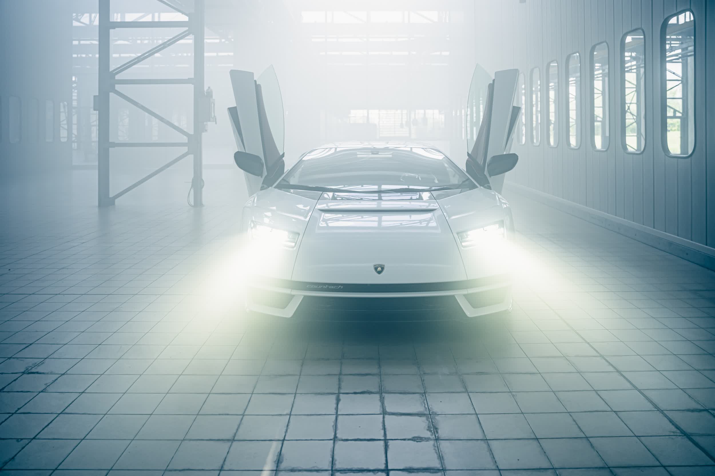 1628885887 425 Lamborghini ramene la Countach en tant quhybride en edition limitee