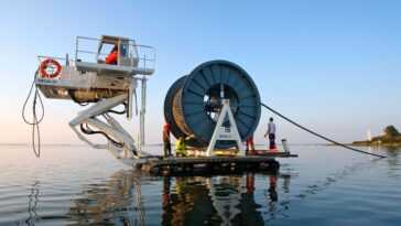 Google Et Facebook Construisent Un Système De Câble Sous Marin Qui