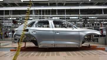 Toyota Va Réduire De 40 % Sa Production Au Japon