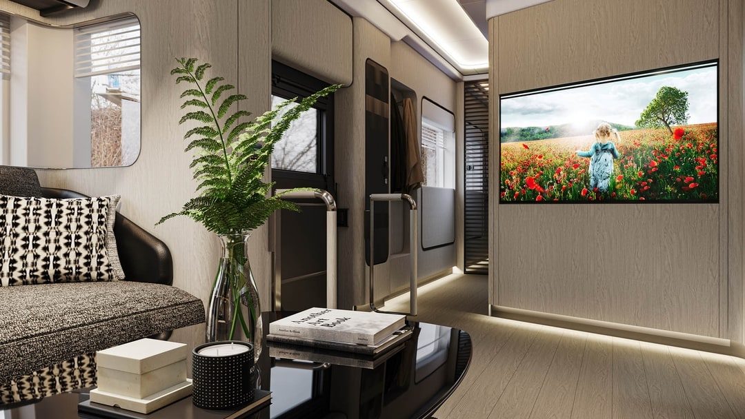 À l'intérieur du camping-car de 2 millions de dollars avec design de yacht et garage intérieur 5 1629734670 561 A linterieur du camping car de 2 millions de dollars avec