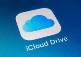 Certains utilisateurs d'iCloud recevront un paiement après qu'Apple ait réglé le recours collectif pour 14,8 millions de dollars 25 Un Homme Se Faisant Passer Pour Un Représentant De L'assistance