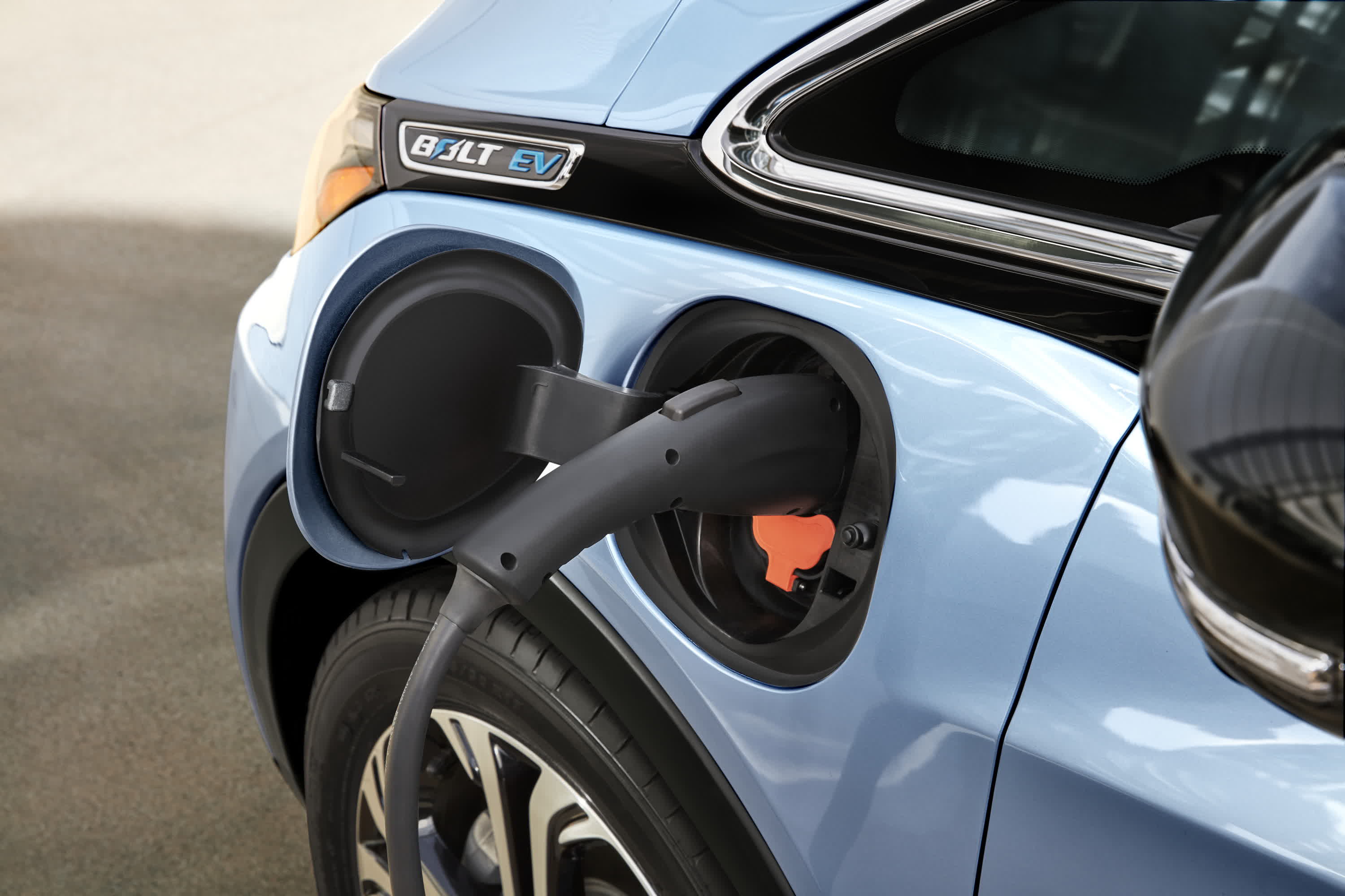 Chevrolet étend le rappel de Bolt et demande aux propriétaires de ne pas charger la nuit à l'intérieur 2 Chevrolet etend le rappel de Bolt et demande aux proprietaires