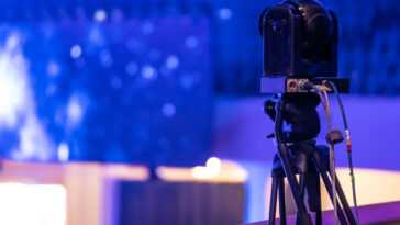 Onlyfans Suspend L'interdiction De La Pornographie Suite Au Tollé Des