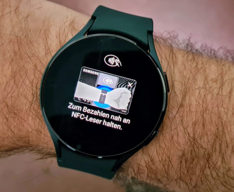 5 choses que j'aime sur le Samsung Galaxy Watch4 5 Payez sans espèces avec une montre - pourquoi n'ai-je pas eu l'idée plus tôt ? (Photo : Netcost)