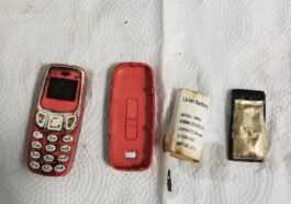 Un Homme Doit être Opéré Après Avoir Avalé Un Téléphone