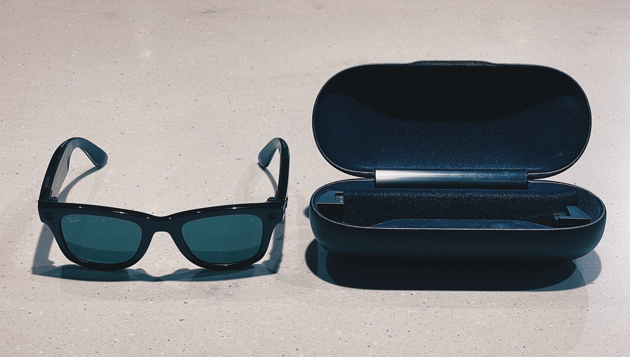 1631204648 342 Nous avons essaye les lunettes Facebook et RayBan qui enregistrent