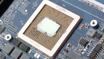 La Russie pourrait commencer à utiliser les puces chinoises Zhaoxin x86 à cause des sanctions 24 Le Processeur Chinois Zhaoxin X86 Repéré Dans Un Pc à