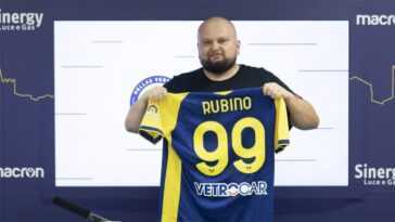 Le streamer David Rubino jouera à FIFA 22 pour Hellas Verona 20 Le Streamer David Rubino Jouera à Fifa 22 Pour Hellas