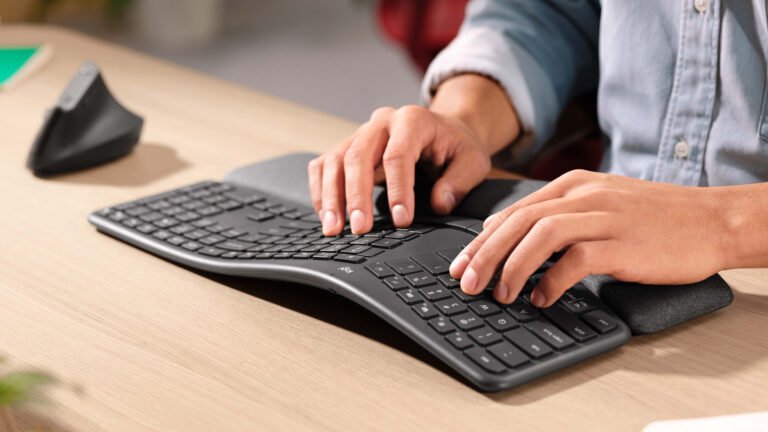 1632323346 340 Logitech Logi Bolt les claviers sont a lepreuve des