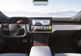 Le Nouveau Joug De Direction De Tesla A L'air Futuriste