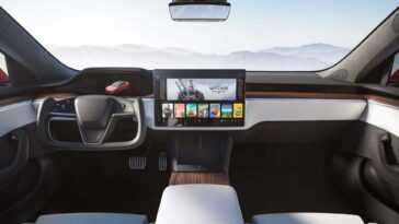 Le Nouveau Joug De Direction De Tesla A L'air Futuriste