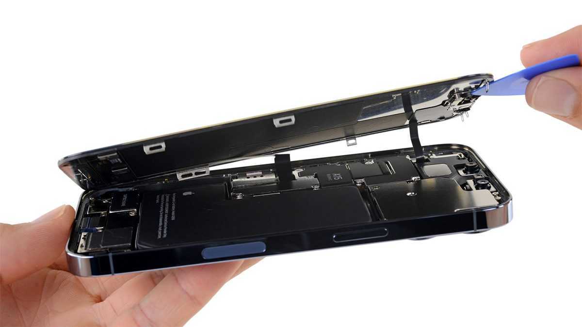 Ce Qu'il Y A à L'intérieur De L'iphone 13 :